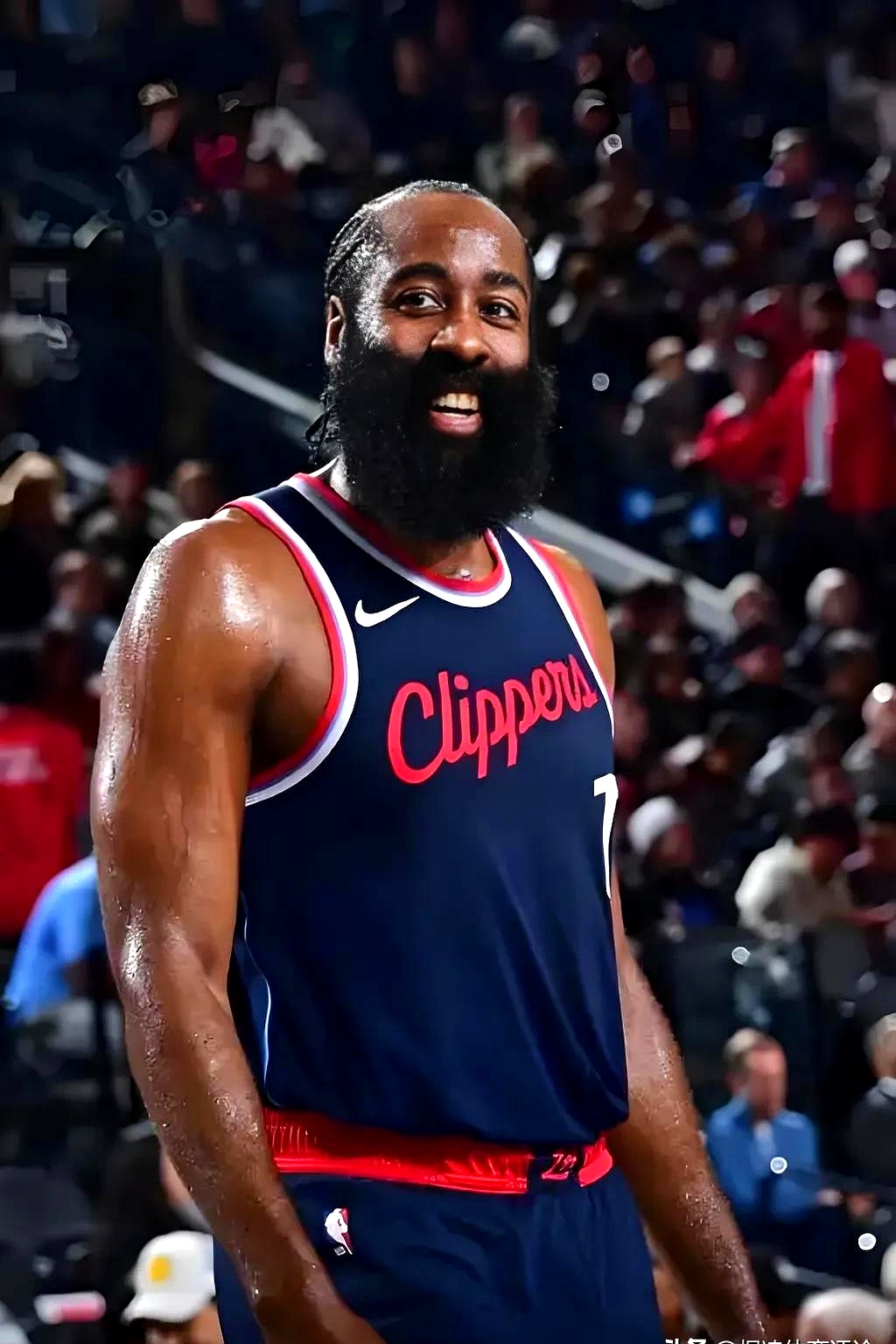 完美体育官方网站-哈登重返赛场，领先优势明显首场状态出色，老鹰观众沸腾！引发球迷热议的简单介绍